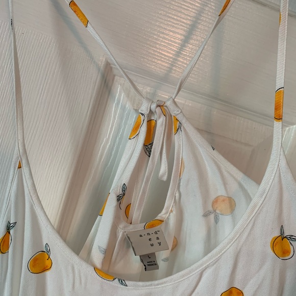 a new day peach tank top - Picture 4 of 4